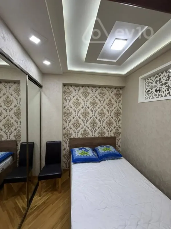 Kirayə verilir 2 otaqlı yeni tikili 65 m²