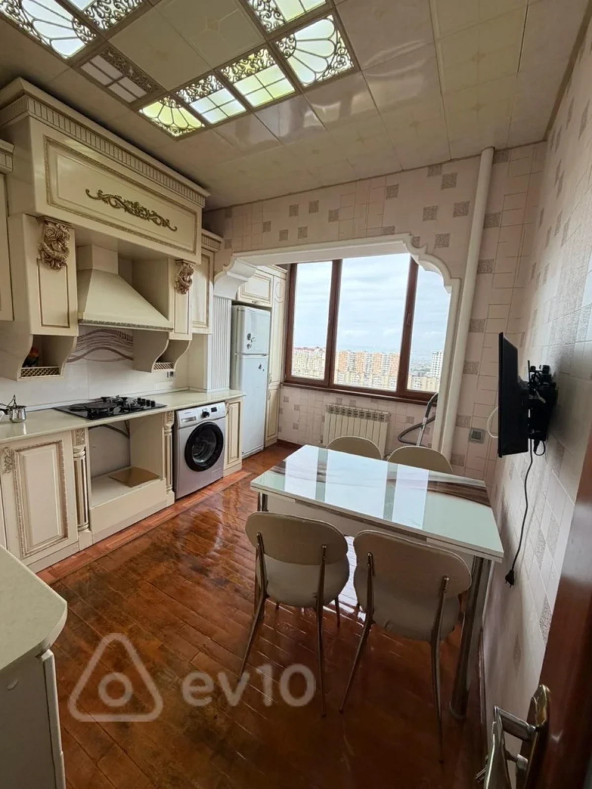 Kirayə verilir 2 otaqlı yeni tikili 46 m²