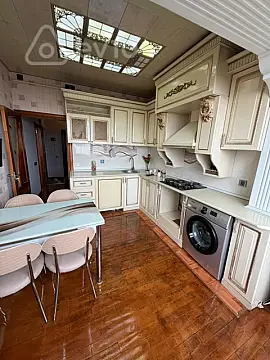 Kirayə verilir 2 otaqlı yeni tikili 46 m²