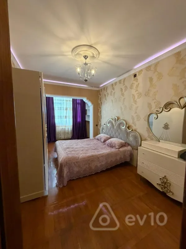 Kirayə verilir 2 otaqlı yeni tikili 46 m²