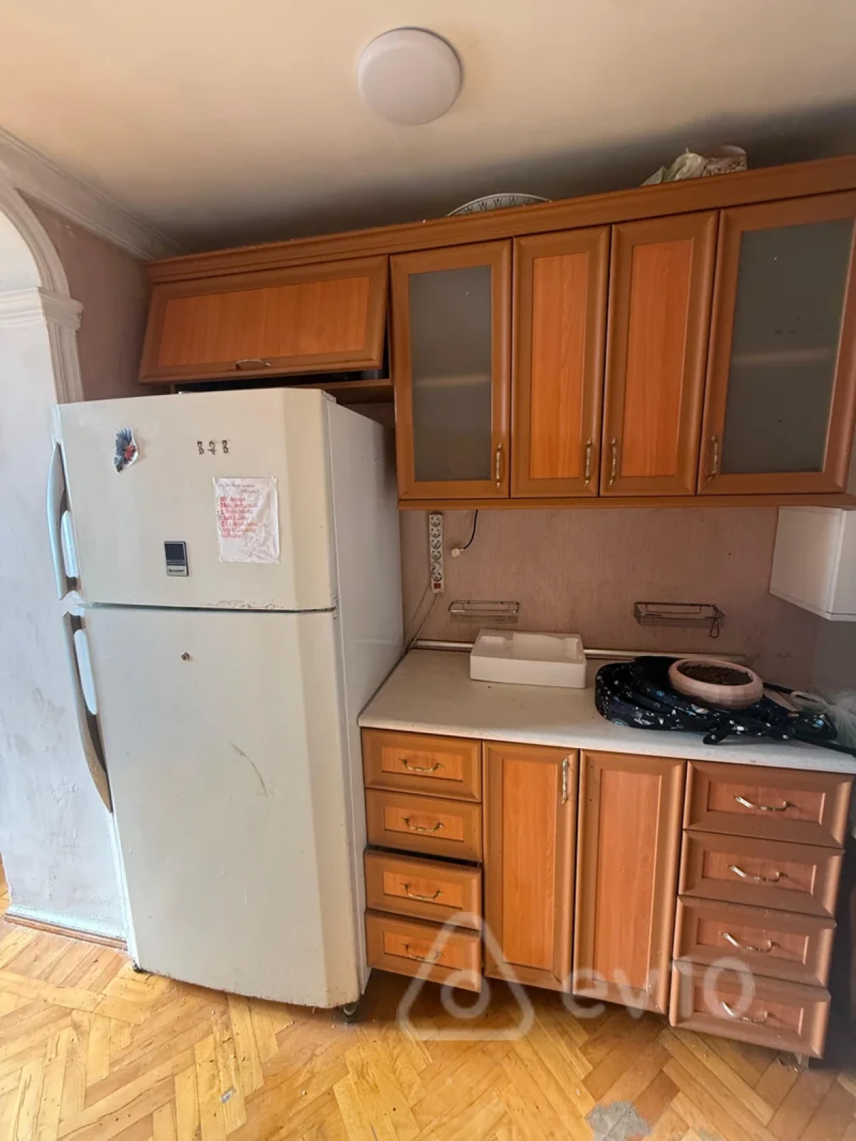 Kirayə verilir 31 otaqlı köhnə tikili 80 m²