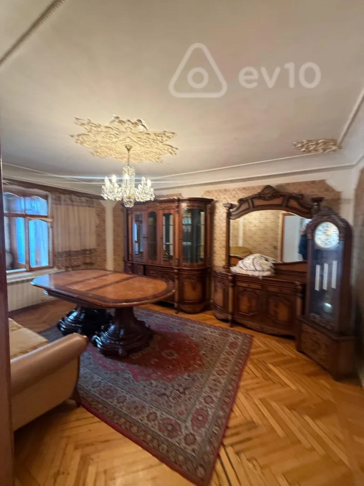 Kirayə verilir 31 otaqlı köhnə tikili 80 m²