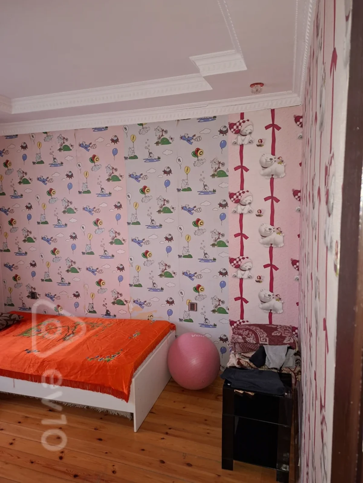 Satılır 5 otaqlı həyət evi 200 m²