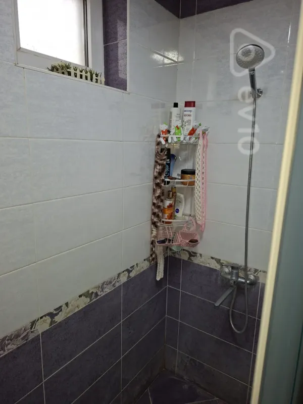 Satılır 5 otaqlı həyət evi 200 m²