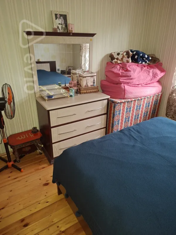 Satılır 5 otaqlı həyət evi 200 m²