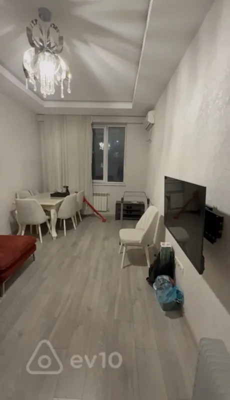 Kirayə verilir 2 otaqlı yeni tikili 50 m²