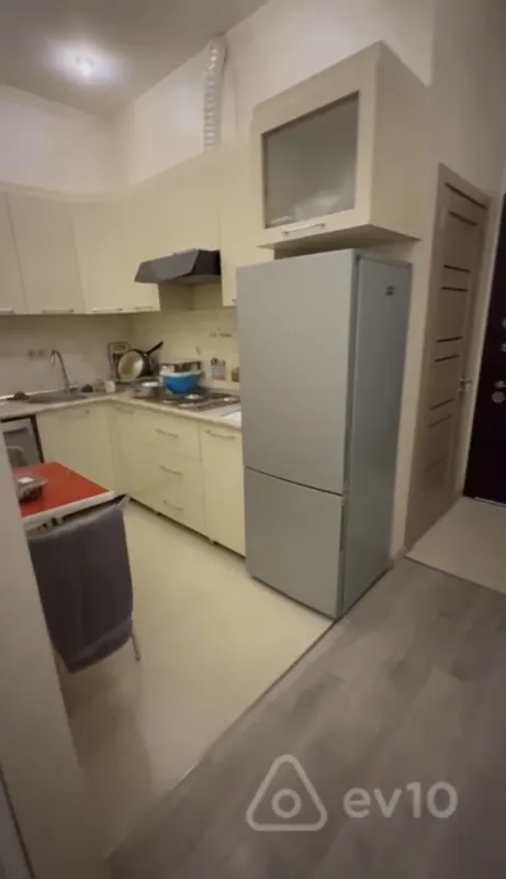 Kirayə verilir 2 otaqlı yeni tikili 55 m²