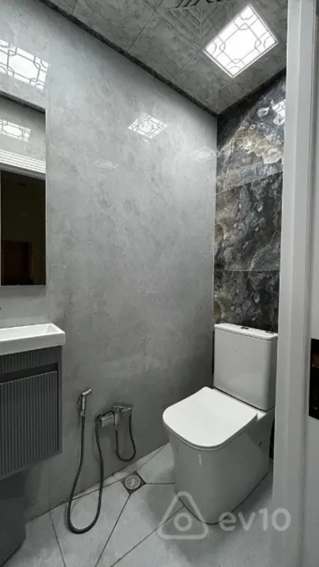 Kirayə verilir 3 otaqlı yeni tikili 115 m²