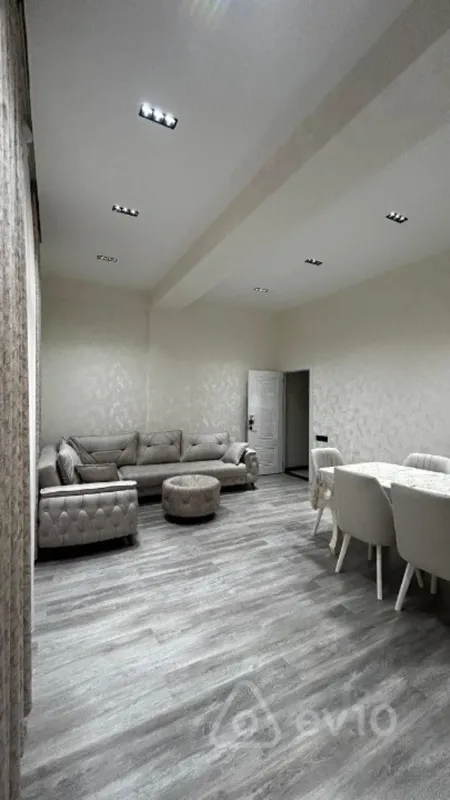 Kirayə verilir 3 otaqlı yeni tikili 115 m²