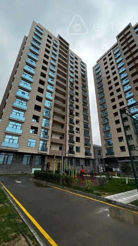 Kirayə verilir 3 otaqlı yeni tikili 115 m²