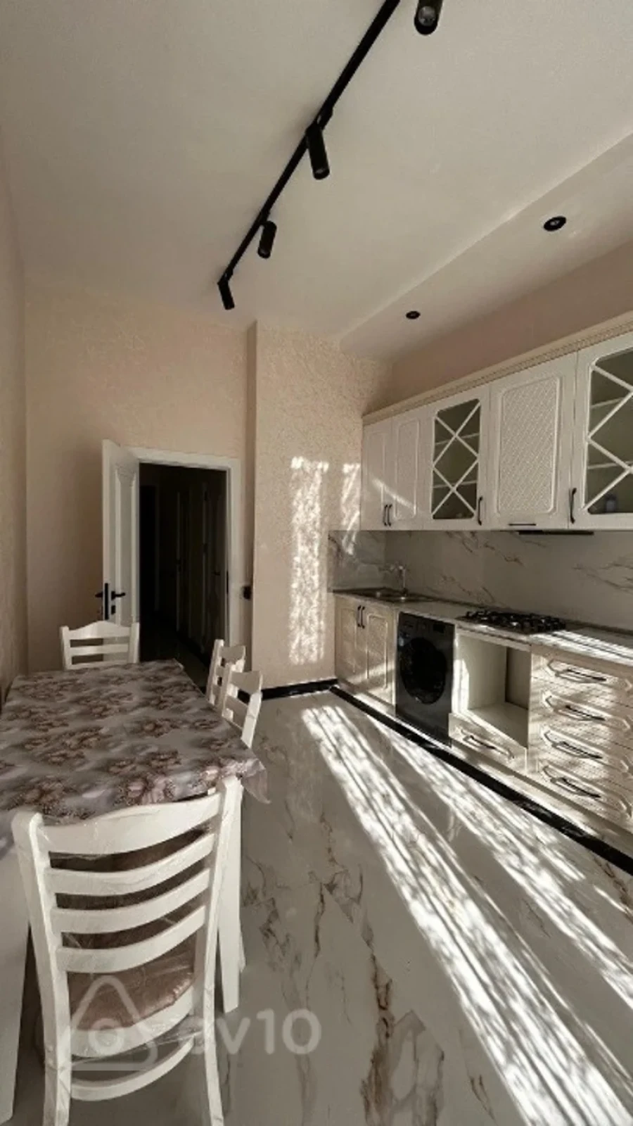 Kirayə verilir 3 otaqlı yeni tikili 115 m²