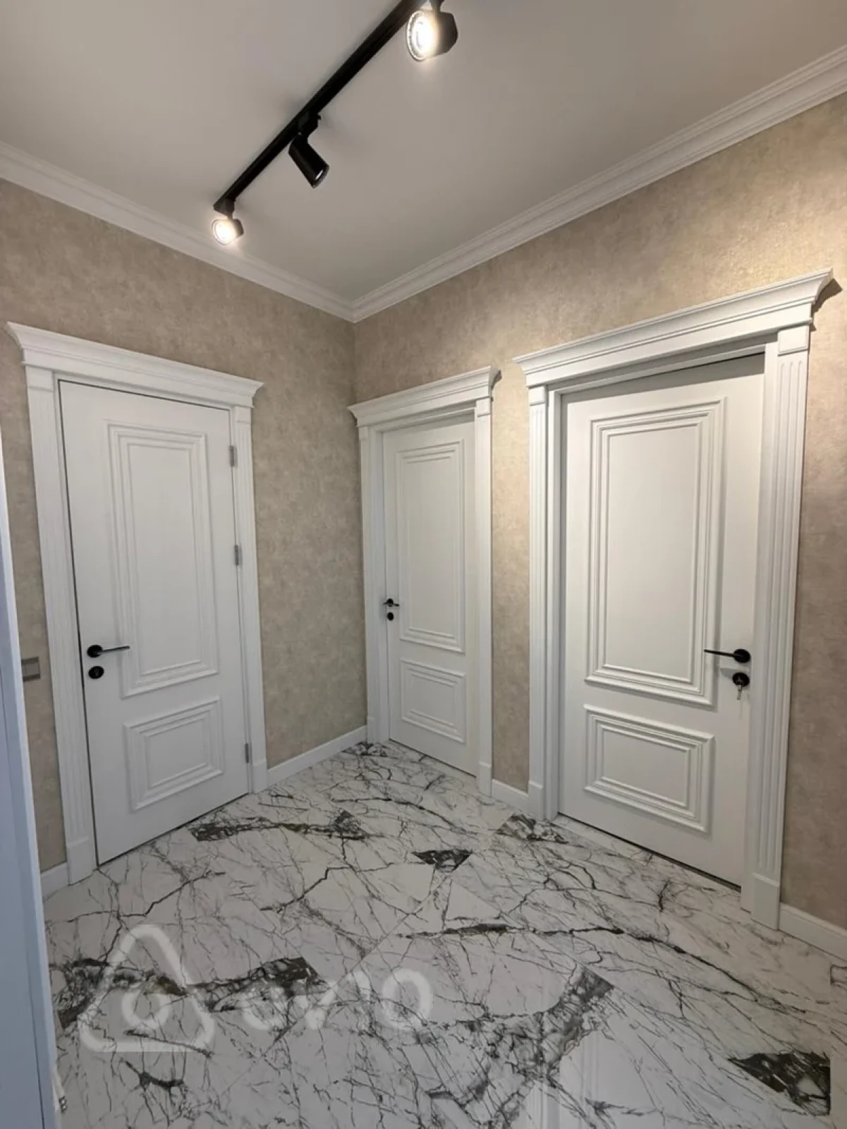Kirayə verilir 2 otaqlı yeni tikili 70 m²