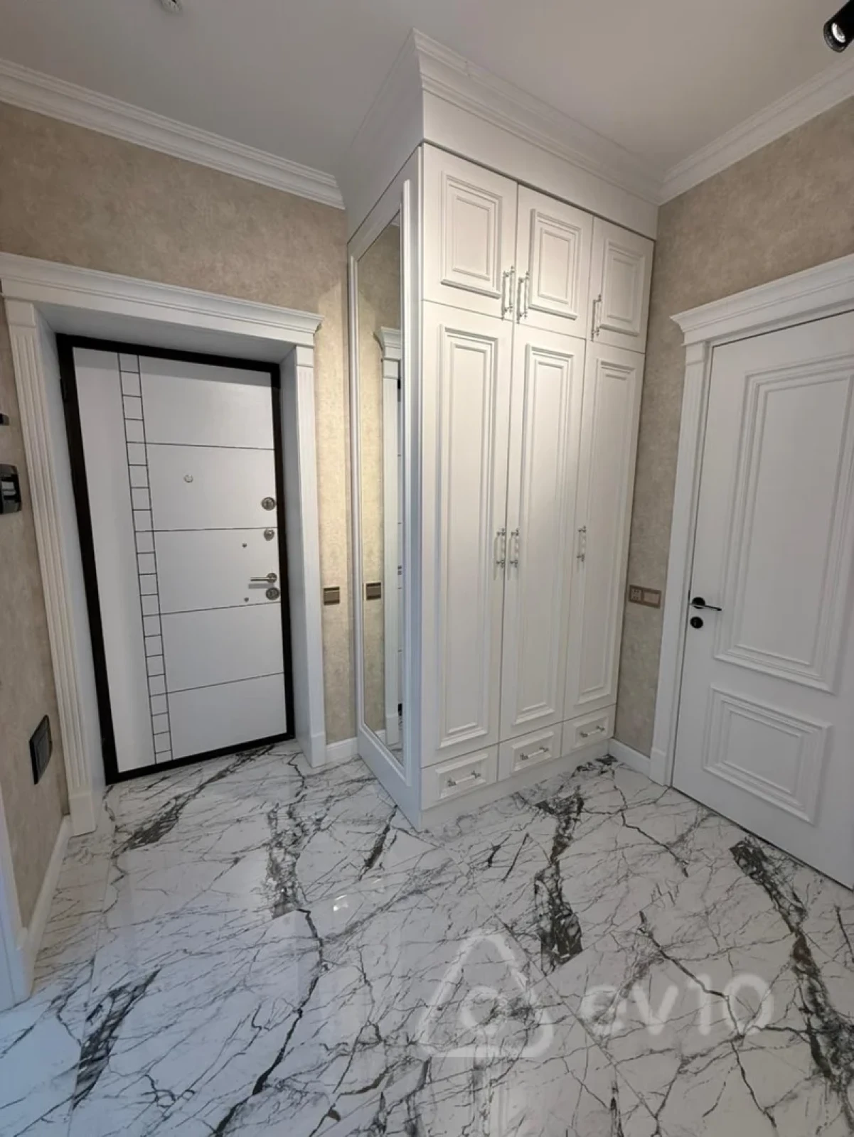 Kirayə verilir 2 otaqlı yeni tikili 70 m²