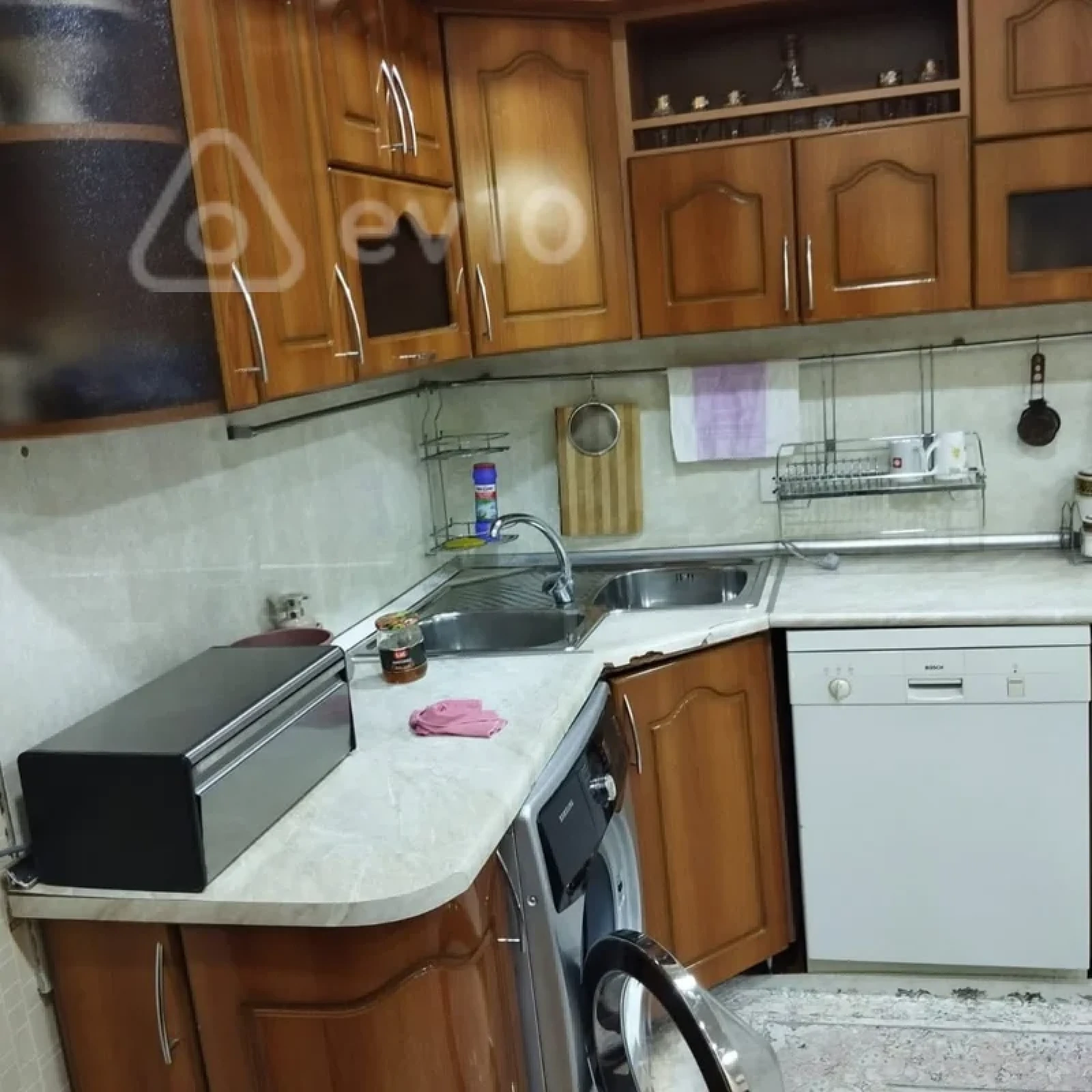 Satılır 6 otaqlı həyət evi 270 m²