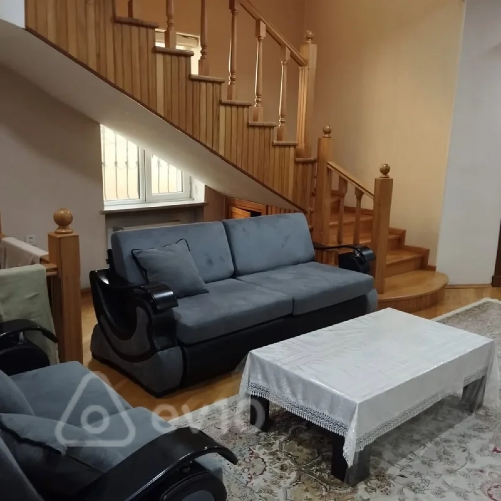 Satılır 6 otaqlı həyət evi 270 m²