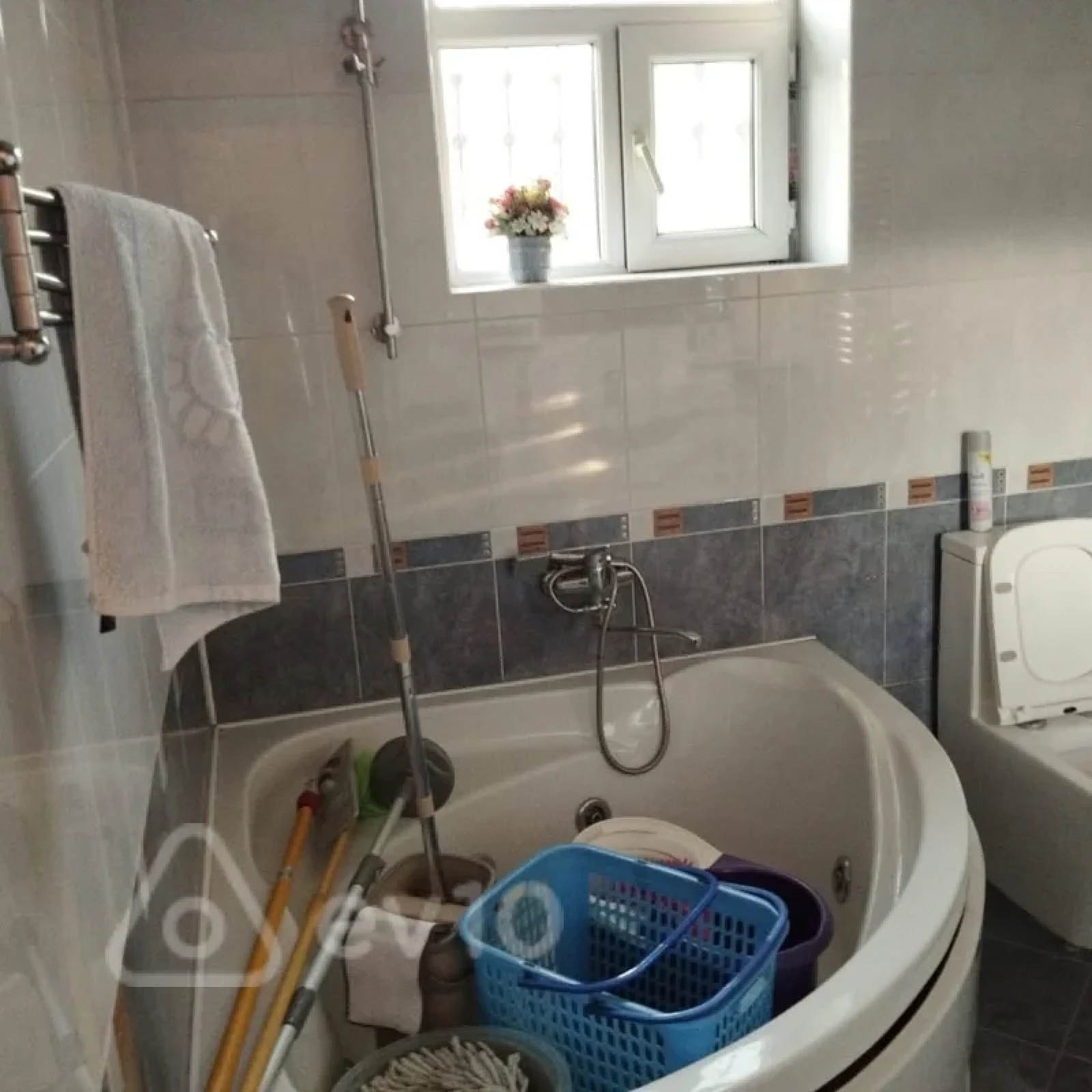 Satılır 6 otaqlı həyət evi 270 m²