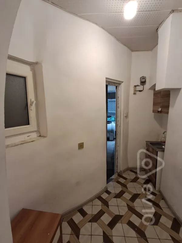 Satılır 1 otaqlı köhnə tikili 8 m²