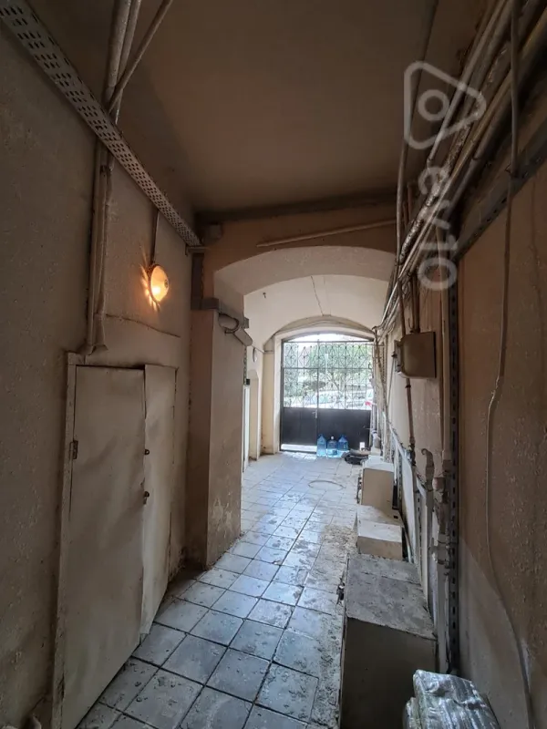 Satılır 1 otaqlı köhnə tikili 8 m²