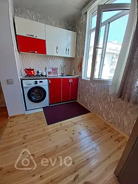 Kirayə verilir 2 otaqlı yeni tikili 50 m²