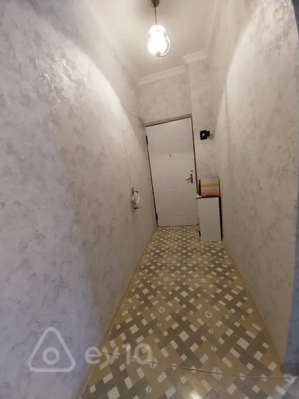 Kirayə verilir 2 otaqlı yeni tikili 50 m²