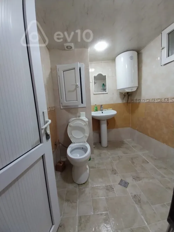 Kirayə verilir 2 otaqlı yeni tikili 50 m²