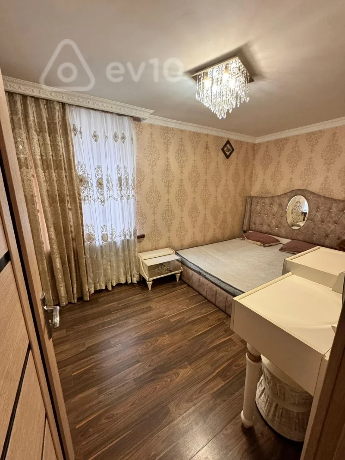 Kirayə verilir 2 otaqlı yeni tikili 60 m²