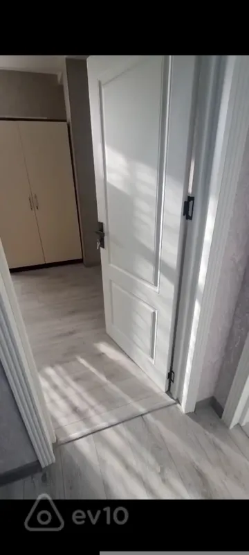 Kirayə verilir 2 otaqlı yeni tikili 65 m²