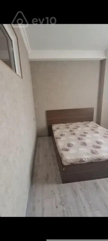 Kirayə verilir 2 otaqlı yeni tikili 65 m²