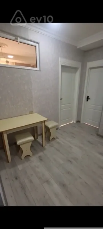 Kirayə verilir 2 otaqlı yeni tikili 65 m²