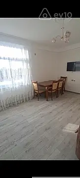 Kirayə verilir 2 otaqlı yeni tikili 65 m²