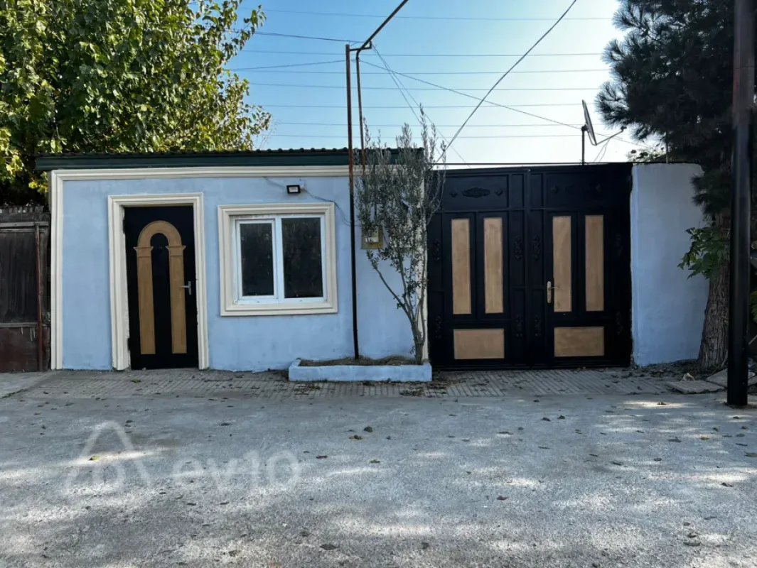 Satılır 4 otaqlı həyət evi 101 m²