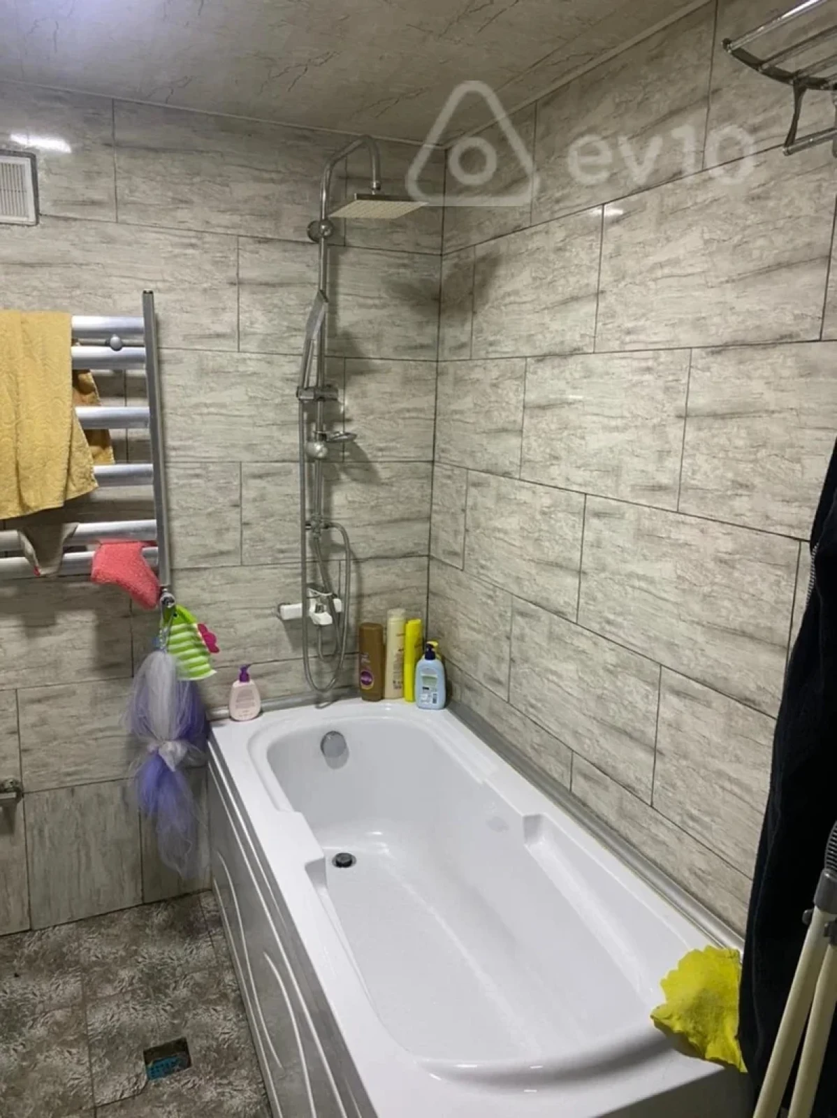 Satılır 4 otaqlı həyət evi 101 m²