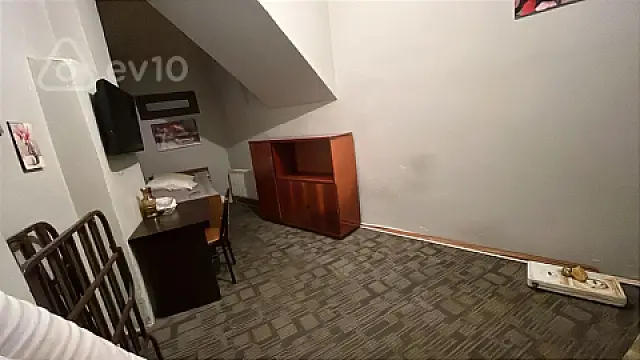 Kirayə verilir 1 otaqlı köhnə tikili 18 m²