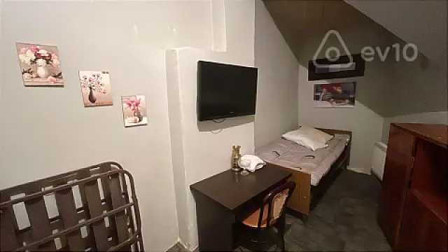 Kirayə verilir 1 otaqlı köhnə tikili 18 m²