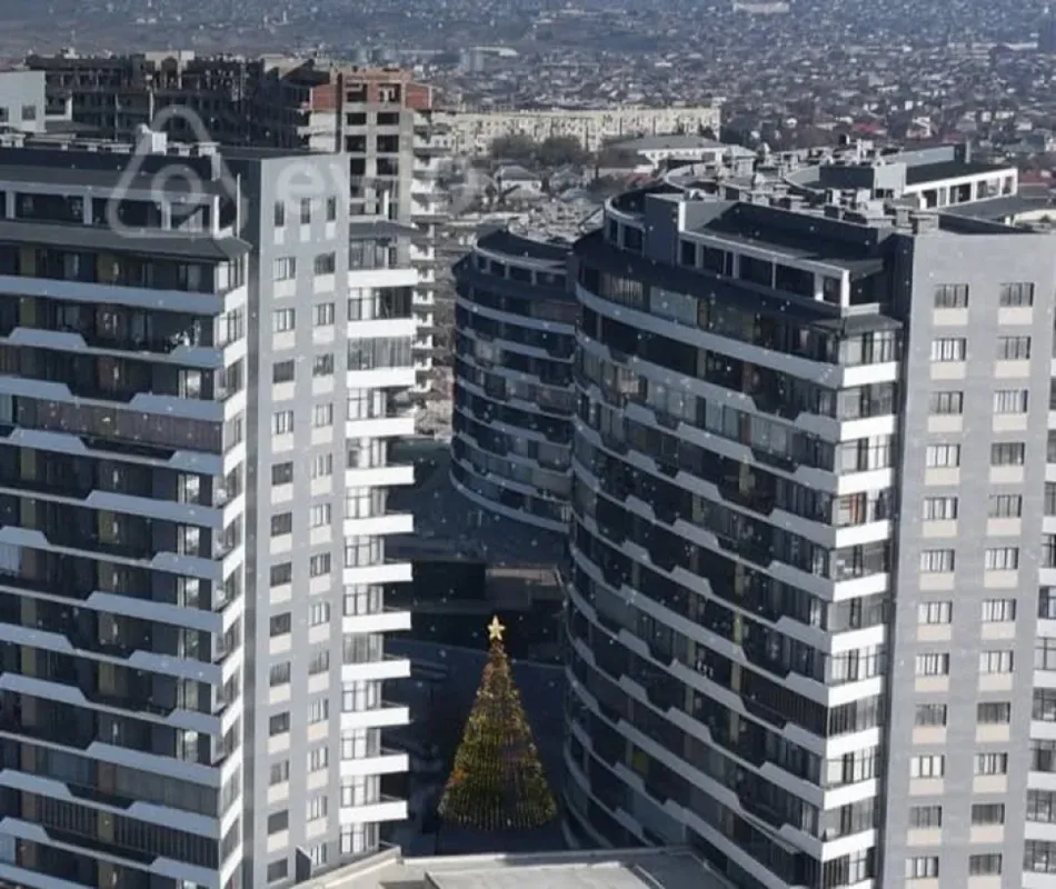 Satılır 4 otaqlı yeni tikili 182 m²