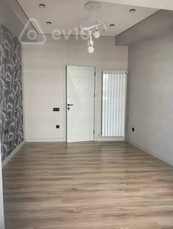 Satılır 4 otaqlı yeni tikili 182 m²
