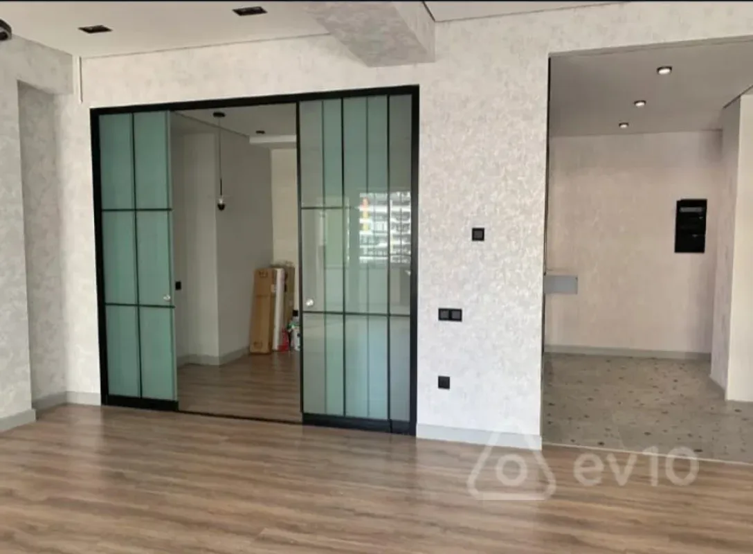 Satılır 4 otaqlı yeni tikili 182 m²