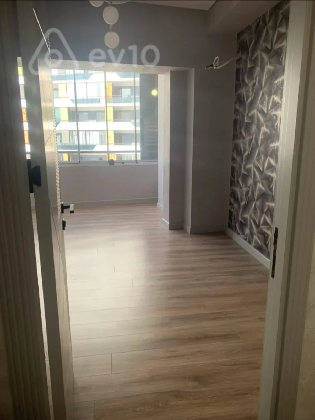 Satılır 4 otaqlı yeni tikili 182 m²