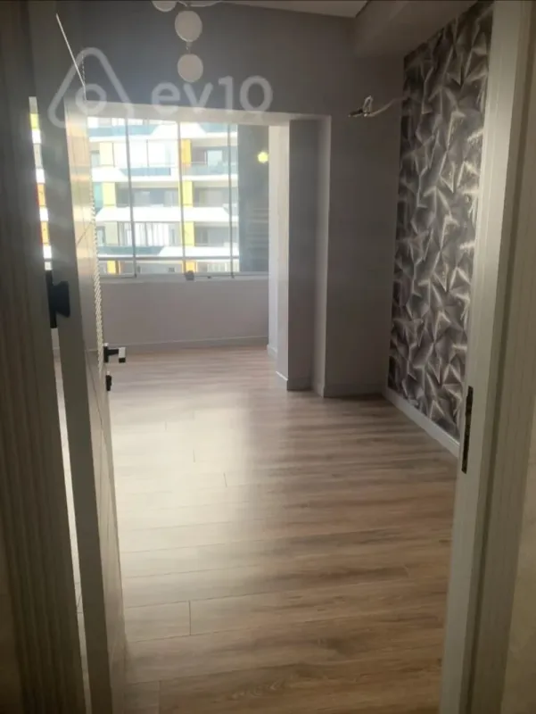 Satılır 4 otaqlı yeni tikili 182 m²