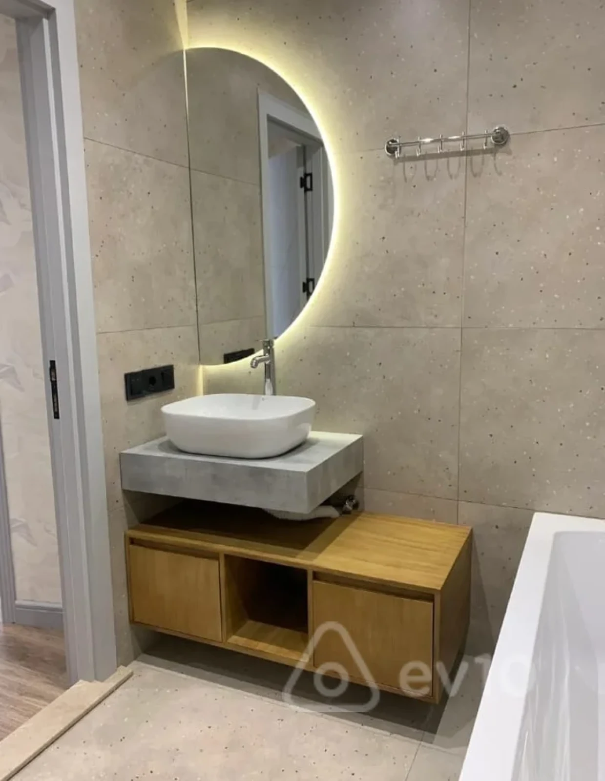 Satılır 4 otaqlı yeni tikili 182 m²