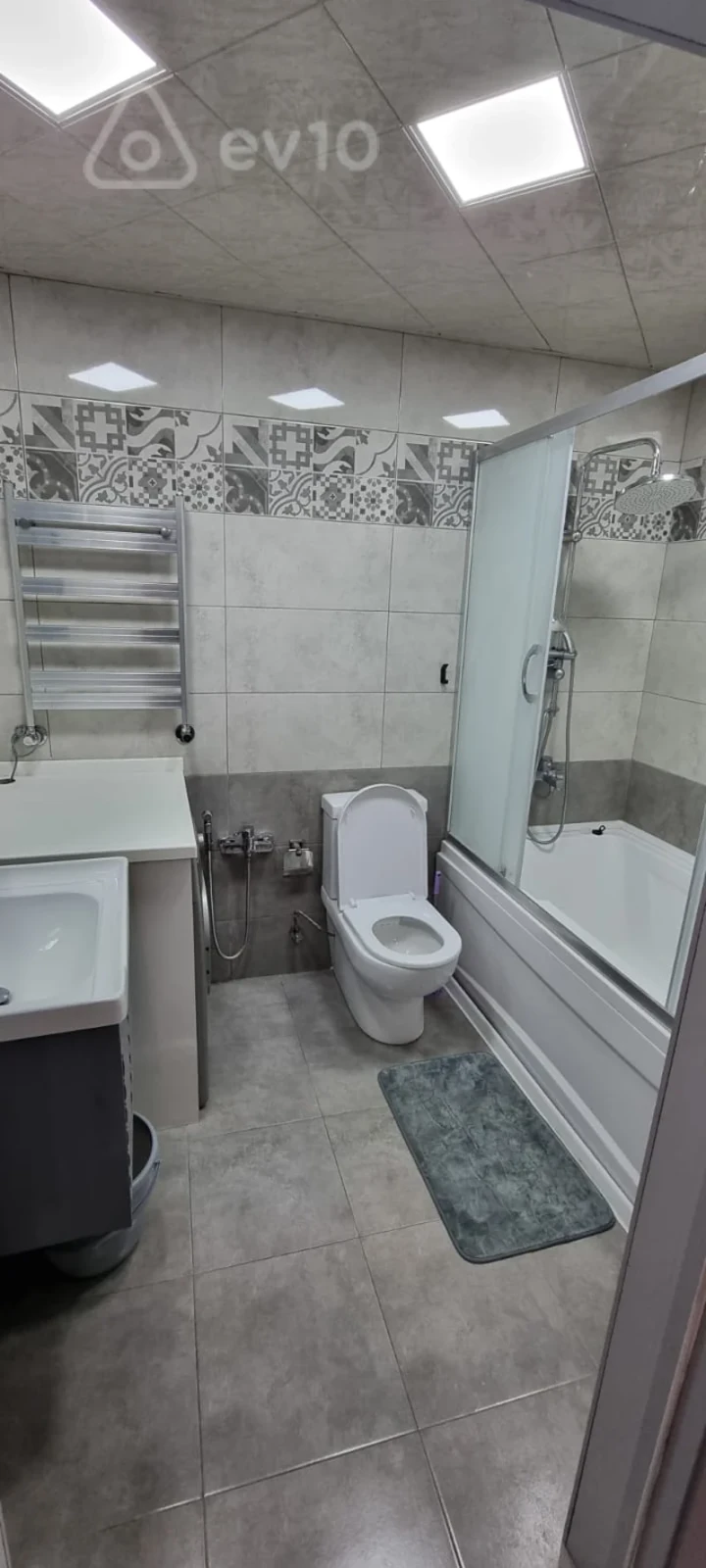 Kirayə verilir 3 otaqlı yeni tikili 100 m²