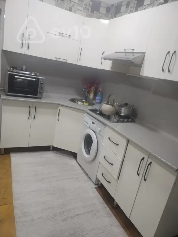 Kirayə verilir 2 otaqlı həyət evi 50 m²