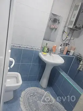 Kirayə verilir 2 otaqlı həyət evi 50 m²