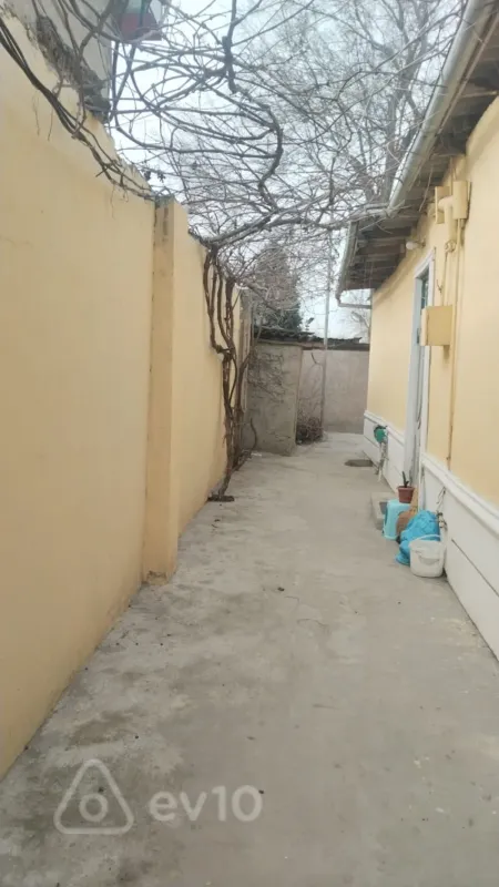 Kirayə verilir 2 otaqlı həyət evi 50 m²