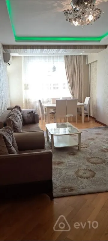Kirayə verilir 2 otaqlı yeni tikili 78 m²