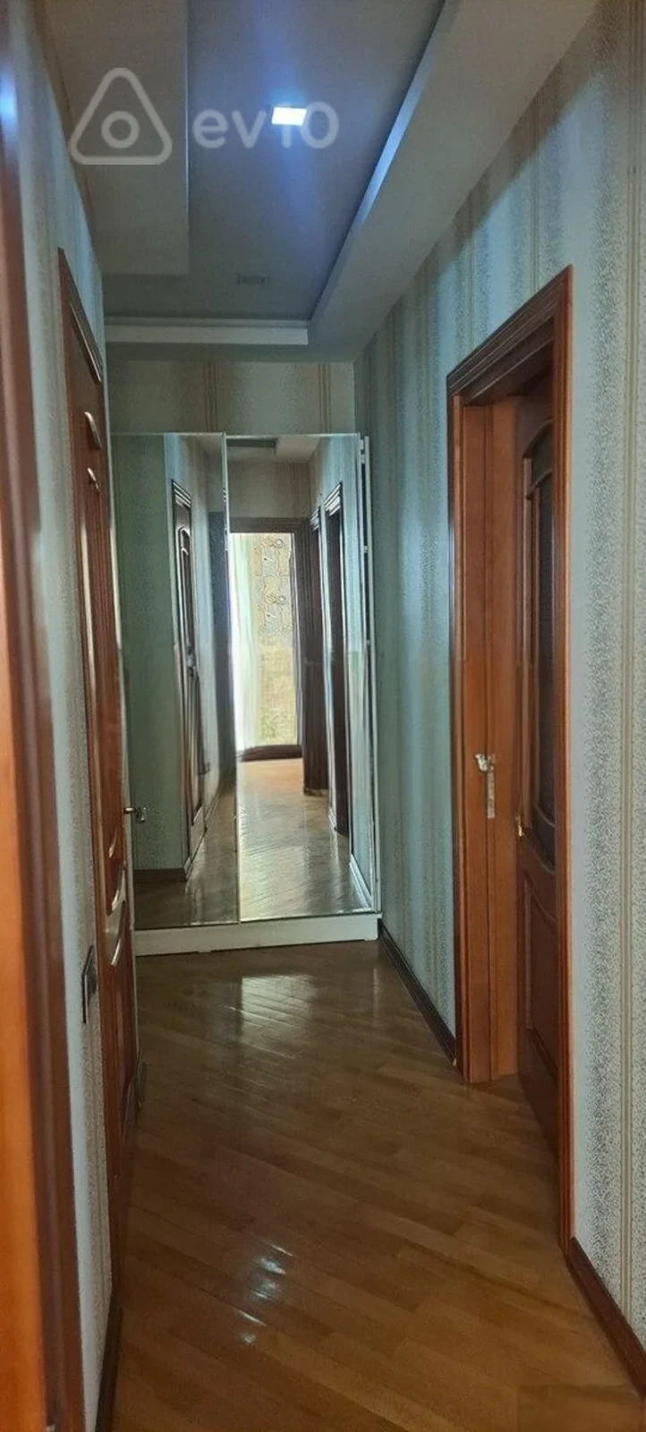 Kirayə verilir 2 otaqlı yeni tikili 78 m²