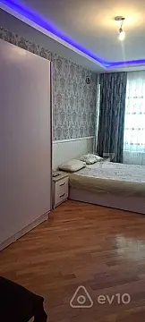 Kirayə verilir 2 otaqlı yeni tikili 78 m²