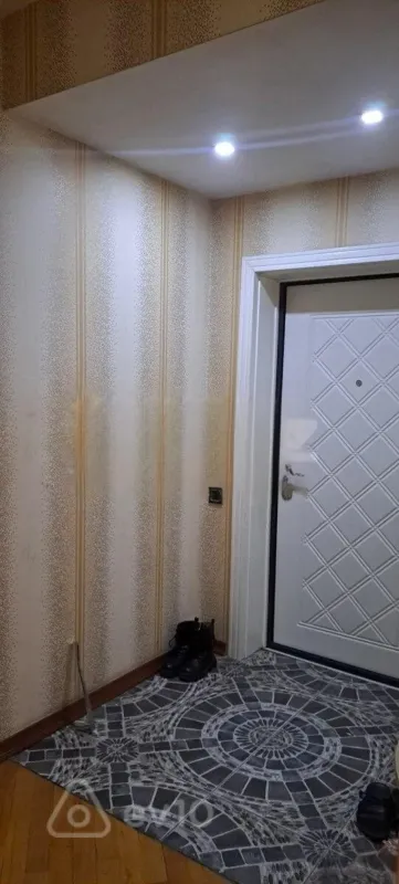 Kirayə verilir 2 otaqlı yeni tikili 78 m²