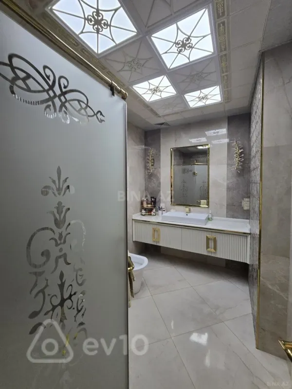 Kirayə verilir 3 otaqlı yeni tikili 115 m²