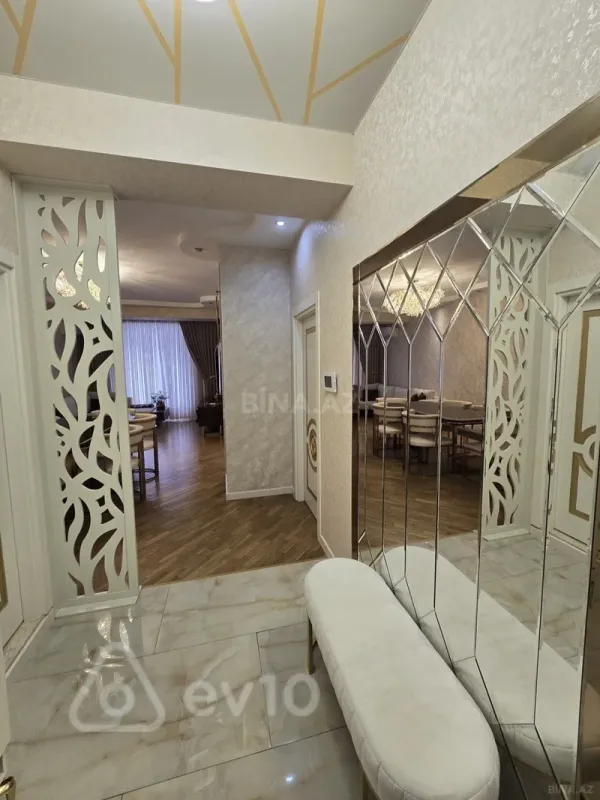 Kirayə verilir 3 otaqlı yeni tikili 115 m²